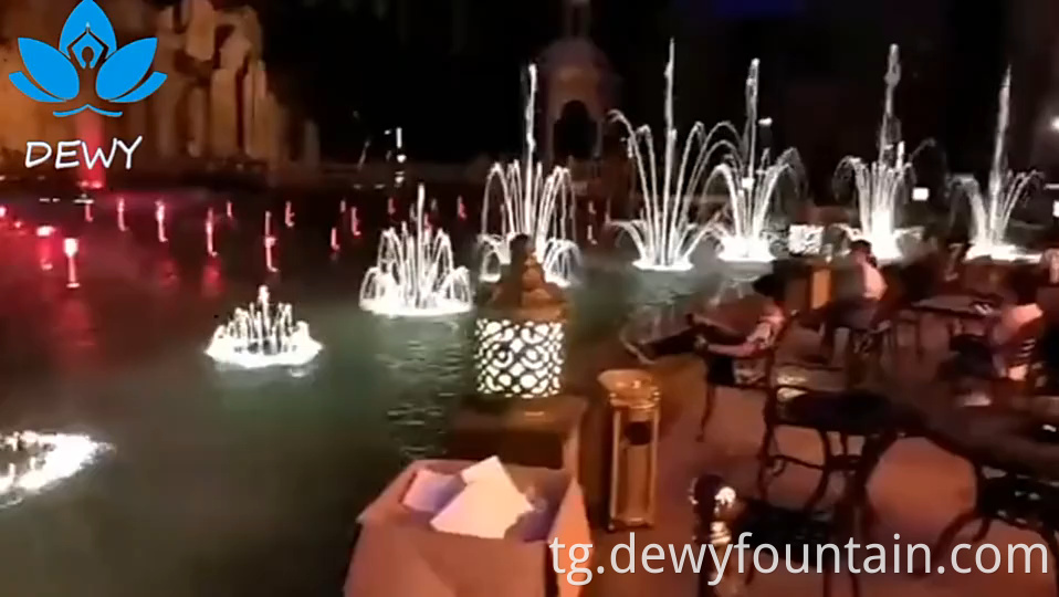 Фаввораҳои калони обӣ Large Water Fountains